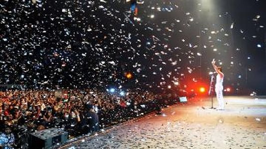 Luciano Pereyra cantó ante 10 mil personas en GEBA