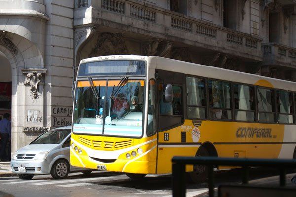 La UTA también se acomodó al Gobierno y cerró una paritaria del 15 por ciento
