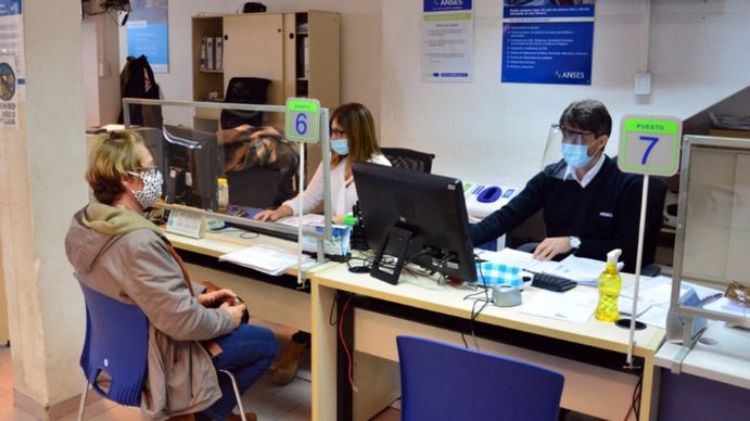 Los trabajadores estatales vuelven a la presencialidad: cuáles serán los nuevos requisitos