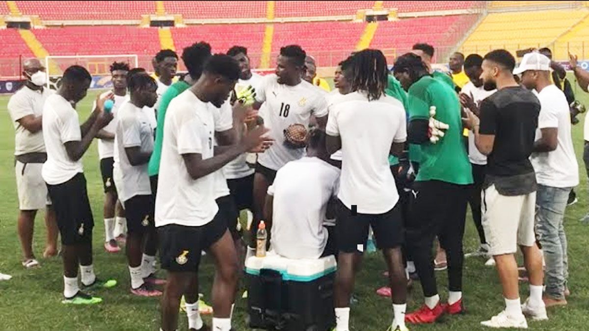 El seleccionado de Ghana tiene un canto especial para motivarse antes de los partidos (Foto: Twitter oficial de la Federación ghanesa).