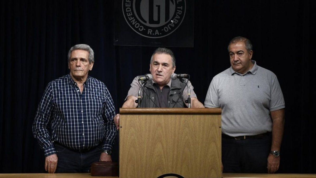 Antes de los anuncios del Gobierno, la CGT advierte que el paro del 25 podría adelantarse y que se multiplicarían las protestas