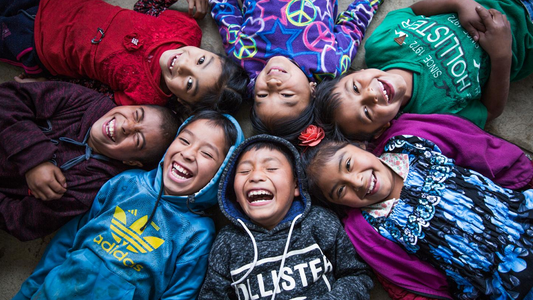 Infancias: Unicef y un estudio sobre qué pasa con chicos y chicas en los medios