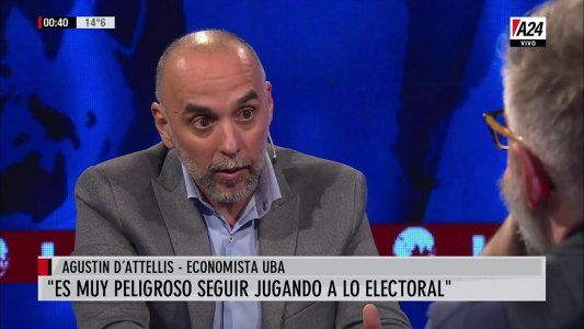 Dos economistas dieron duros pronósticos sobre el futuro de la Argentina: Está al borde de un colapso