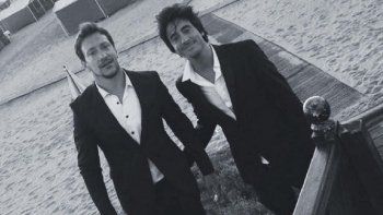 El recuerdo de Nico Vázquez y Gimena Accardi a Santiago