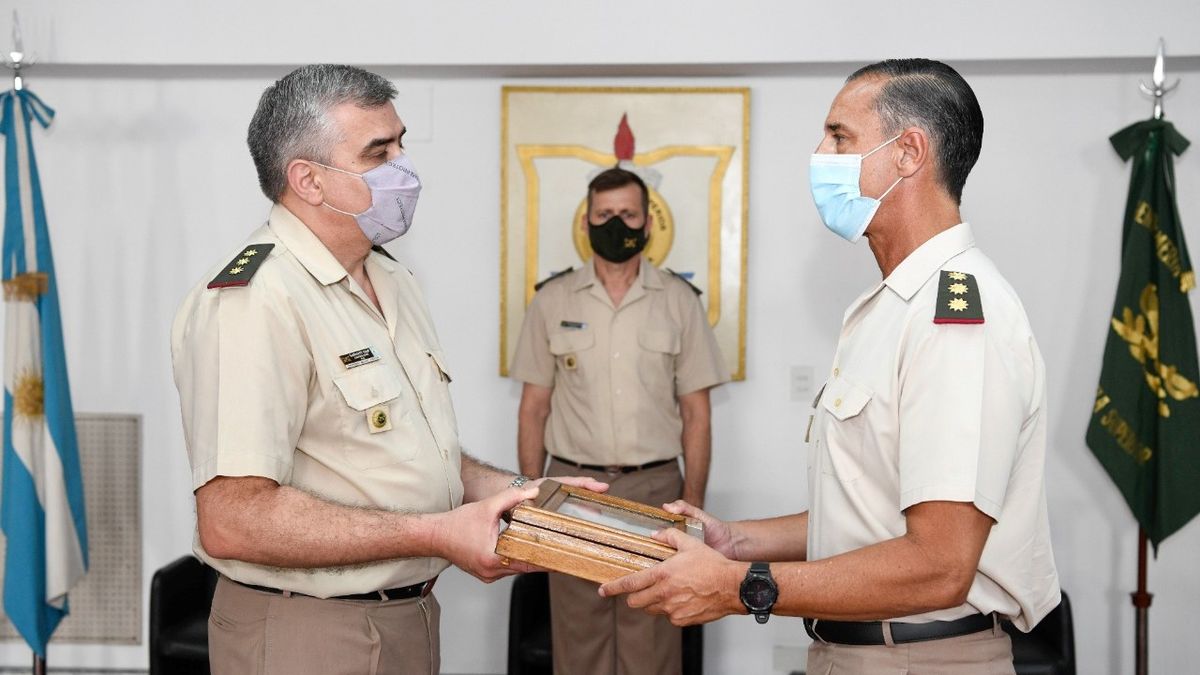 El comandante mayor retirado Diego Gasparutti mientras ejerc&iacute;a su cargo de director de la Escuela Superior de Gendarmer&iacute;a. (Foto: Gendarmer&iacute;a).
