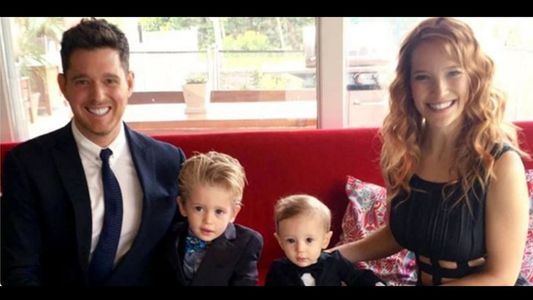 La prensa internacional reflejó la triste noticia sobre la enfermedad del hijo de Luisana Lopilato y Michael Bublé