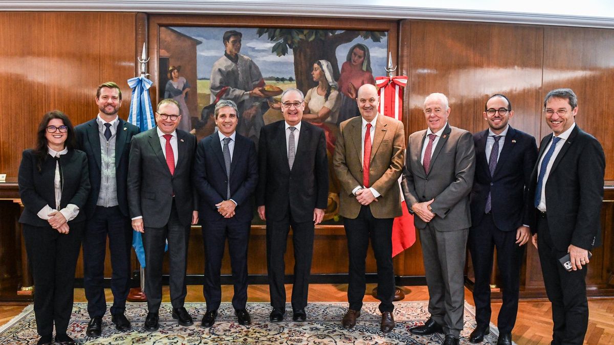 Luis Caputo presidió reunión de ministros de Economía del Mercosur. Foto: Ministerio de Economía.