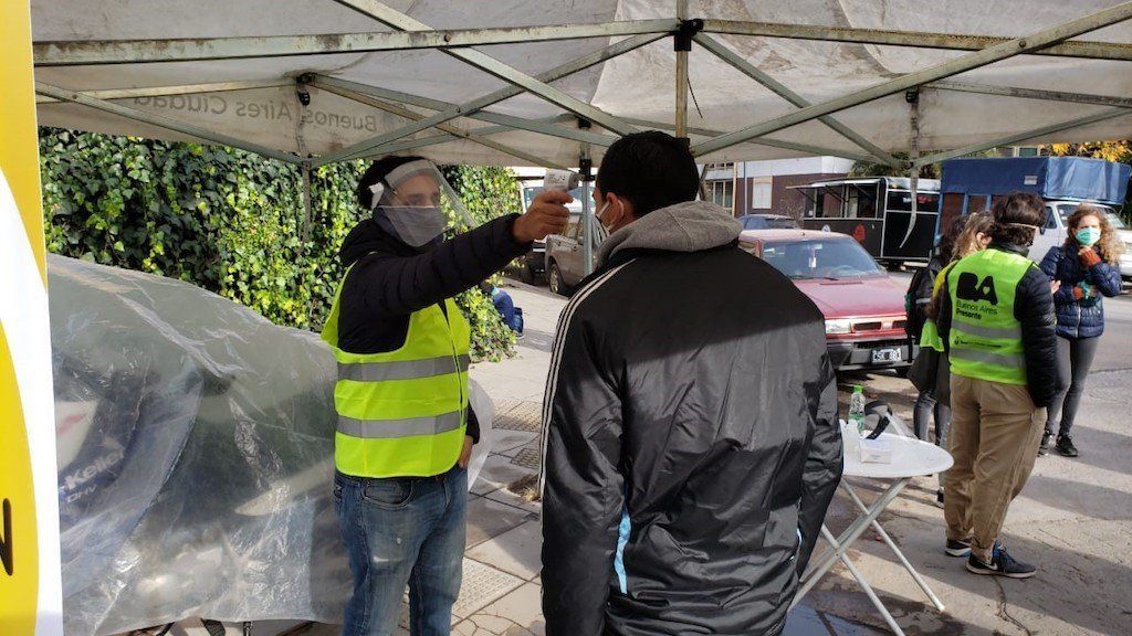 Con 113 nuevos casos, ya son 1.201 los diagnósticos de coronavirus en barrios vulnerables porteños