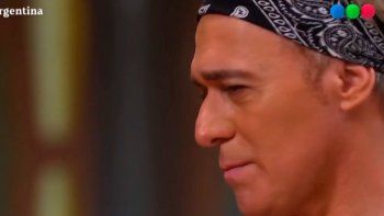 cae, quebrado en masterchef argentina: podria escribir un manual sobre como estirar la comida cae, quebrado en masterchef argentina: podria escribir un manual sobre como estirar la comida