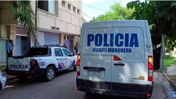 Un hombre apuñaló a otro porque había acompañado a su novia a la casa