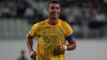 Insólito: Cristiano Ronaldo hizo un gol con ayuda ¡de la hinchada rival!