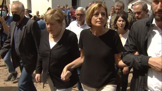 El gesto de Ángela Merkel que se volvió viral