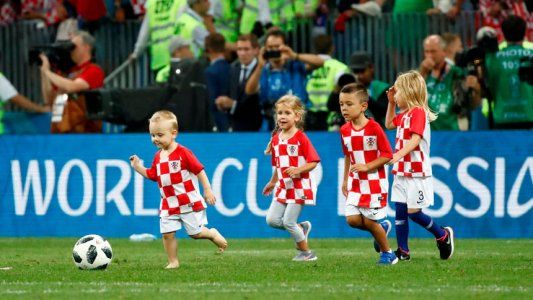 Las imágenes más tiernas del Mundial: el picadito de los hijos de los croatas en el estadio de la final