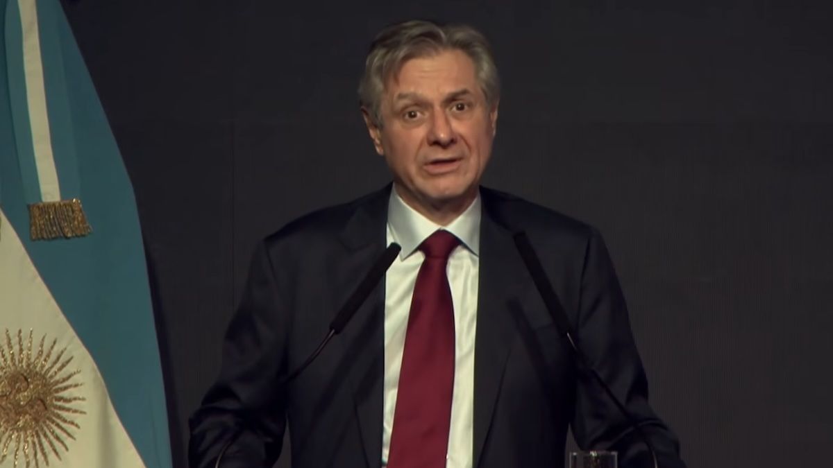 El viceministro de Econom&iacute;a, Jos&eacute; Luis Daza, reemplaz&oacute; a Caputo en el Council of the Americas (Foto: captura de video).