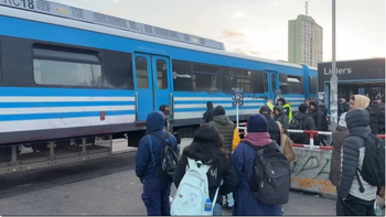 Accidente en Liniers: una mujer fue arrollada por un tren del Sarmiento y hubo caos con los pasajeros