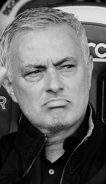José Mourinho dejó de ser DT de la Roma y lo reemplazará una ex figura de Boca