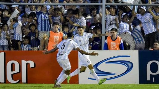 Sobre el final y con uno menos, River empató 1-1 con Atlético Tucumán