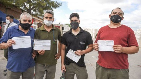 Coronavirus: La Rioja es la primera provincia en aplicar vacunas en fábricas