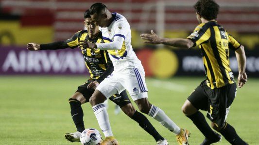 Boca, plagado de juveniles, jugó un partidazo en la altura de La Paz y le ganó 1-0 a The Strongest en su debut