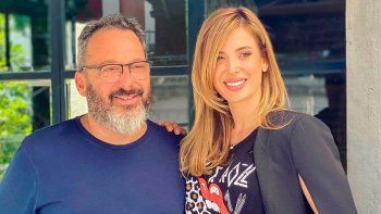 jesica cirio se cobija del frio con campera y una tanga un poco chiquita: te falto abrigarte abajo