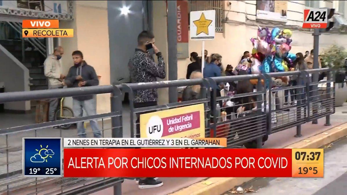 Así se encontraba el ingreso del Hospital de Niños Ricardo Gutiérrez ante el incremento de casos de niños que tienen Covid. (Captura de Tv)&nbsp;