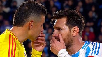 Le puso los puntos: el picante reclamo de Lionel Messi a James Rodríguez en el Monumental