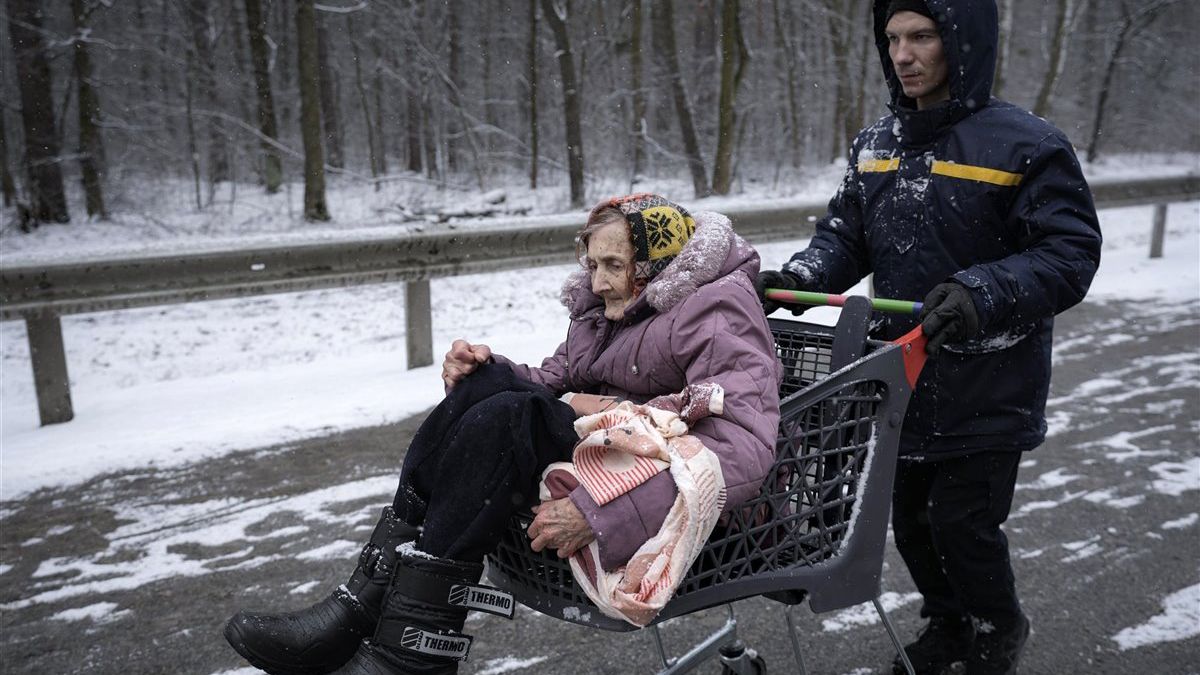 La OMS advierte que el invierno será una amenaza para la vida de personas en la invadida Ucrania. (Foto: AP)