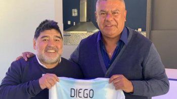 Maradona y Chiqui Tapia, reconciliados: el DT de Gimnasia y el presidente de la AFA comieron un asado en Estancia Chica