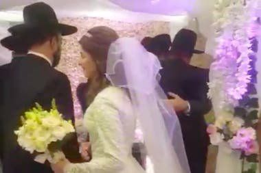 Ocho detenidos, entre ellos una pareja y un rabino, por celebrar una boda y violar el aislamiento