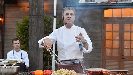 Murió un reconocido chef de televisión tras sufrir una reacción alérgica