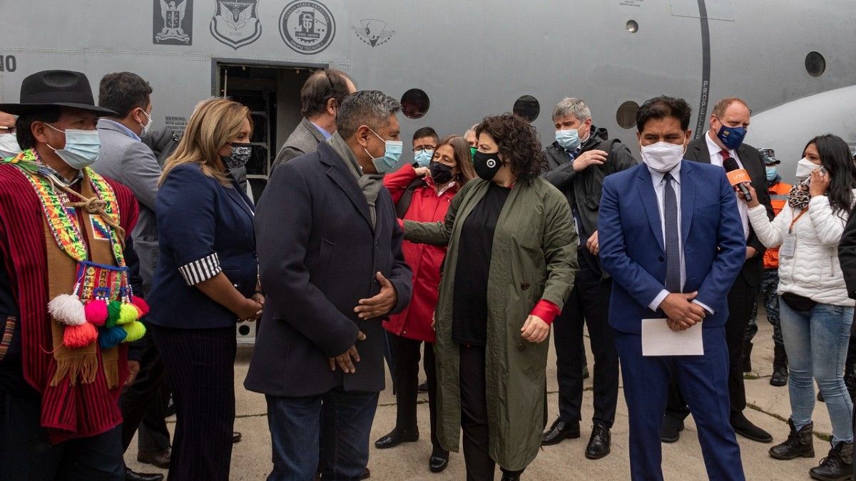 El Gobierno le dona a Bolivia 1 millón de vacunas contra el coronavirus (Fotos: A24.com).