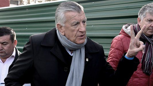 Internaron a José Luis Gioja por una trombosis en su pierna izquierda