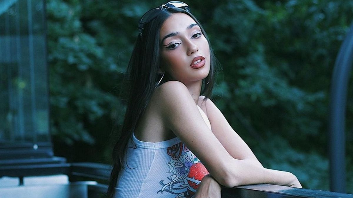 El video infraganti de Juli Castro a los besos con un misterioso joven