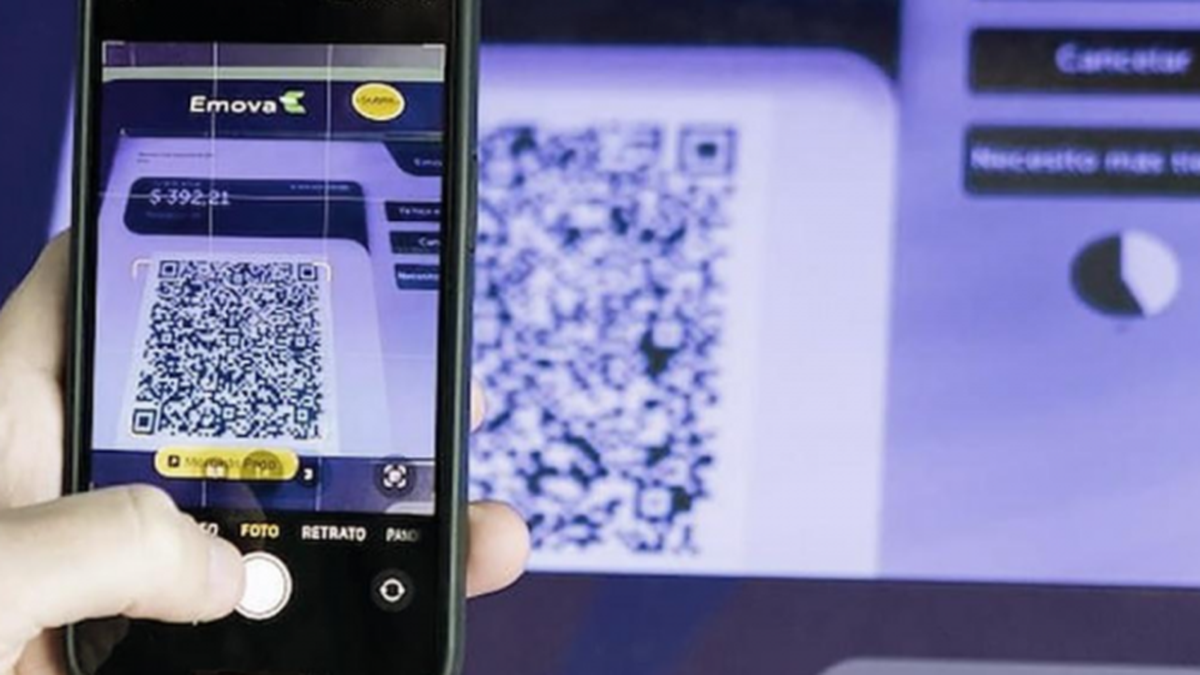 Ya se puede pagar colectivos con QR en diferentes líneas del AMBA.