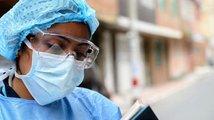 Al menos 3.000 enfermeras murieron por coronavirus a nivel mundial y muchas se plantean dejar su puesto