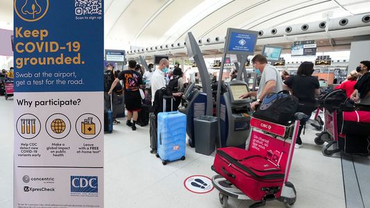 EE.UU. elimina la obligatoriedad de la vacuna contra el Covid-19 para entrar al país: desde cuándo rige la medida