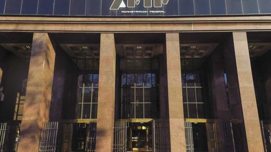 Impuesto a las Ganancias: el Gobierno oficializó la suba del mínimo no imponible