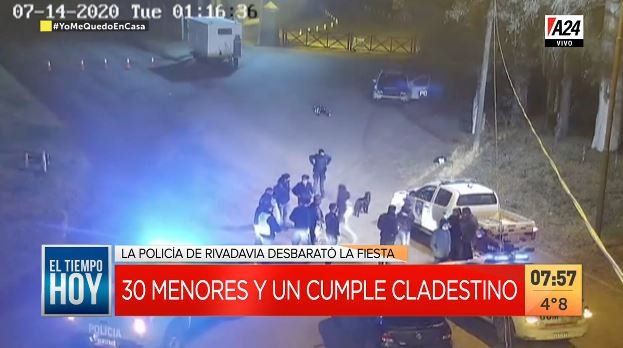 Detienen a 30 menores por participar de una fiesta de cumpleaños clandestina