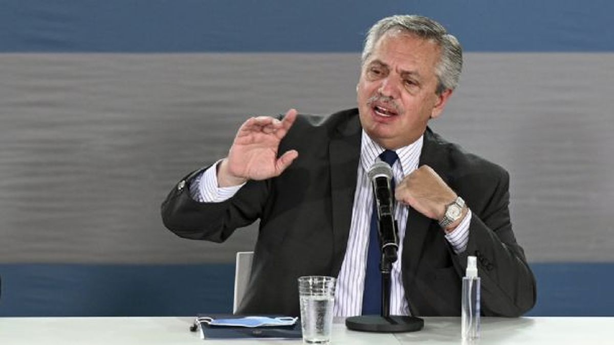 El Gobierno amenaza con echar a los funcionarios que rechacen el nuevo esquema de tarifas. (Foto: archivo)