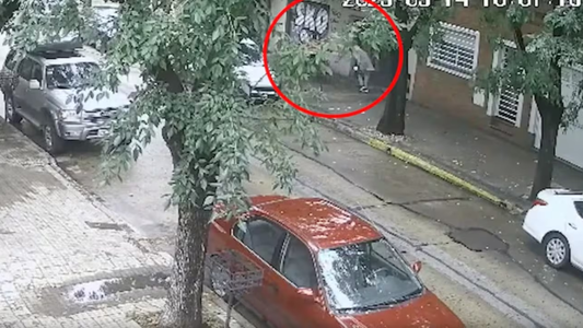 Una mujer fue a cobrar la jubilación y un motochorro hizo lo peor con ella