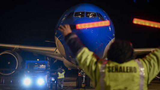 Coronavirus: llegan hoy nuevos cargamentos de vacunas de Sinopharm y Astrazeneca