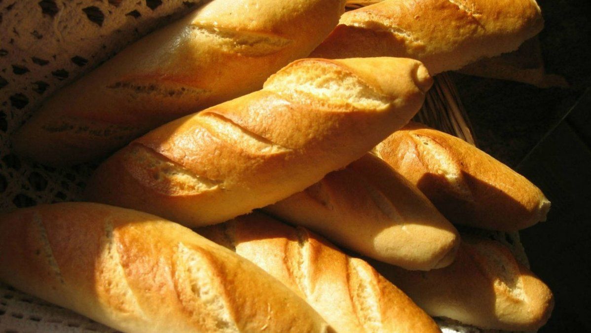 Los panaderos advierten que la bolsa de harina pasó de los $250 a los $1000 y que el kilo de pan ya cuesta alrededor de $85