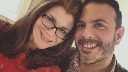 Mientras moría por coronavirus, su esposa le cantaba la canción de su boda por celular