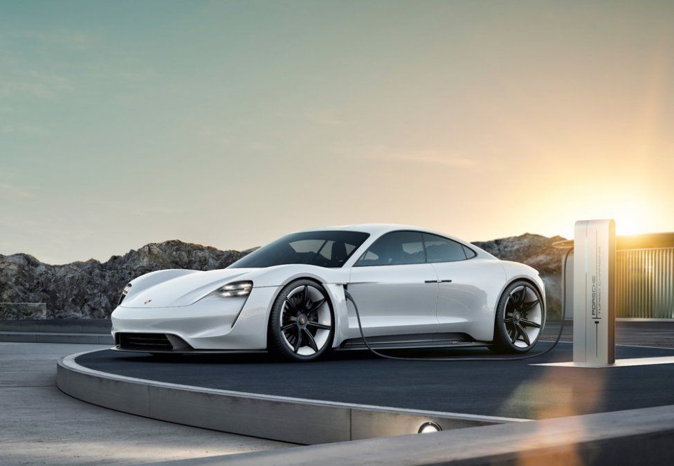 Porsche y los puntos de recarga para autos eléctricos en la Argentina