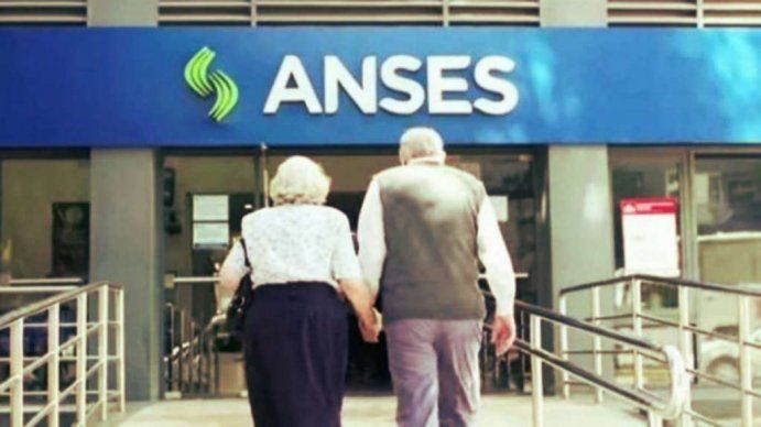 Anses pagará $900 a un millón de jubilados que cobran la mínima