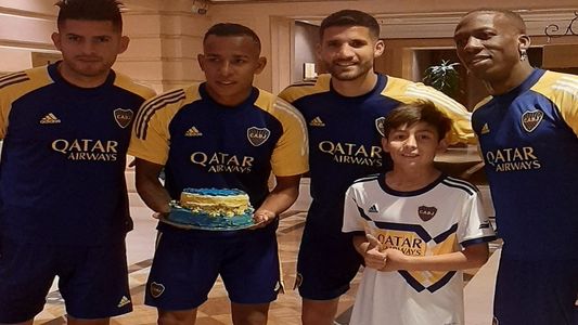 ¡Sueño cumplido! Tiene 10 años, quiere ser pastelero y le llevó una torta al plantel de Boca