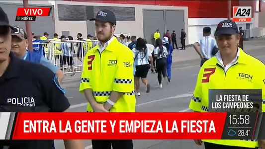 La Selección Argentina estrena las tres estrellas: abrieron las puertas del Monumental y ya ingresa el público