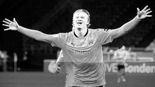 Champions League: con un doblete de Haaland, Borussia Dortmund le ganó 3-2 a Sevilla por la ida de los octavos