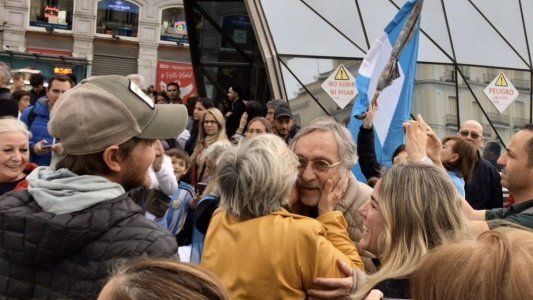 Infectadura: qué dice el documento que firmaron 300 científicos e intelectuales para denunciar que la Democracia Está en Peligro