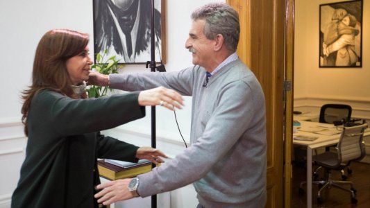 Armado opositor: avanza la “epopeya” de la unidad entre el kirchnerismo y el PJ en las provincias